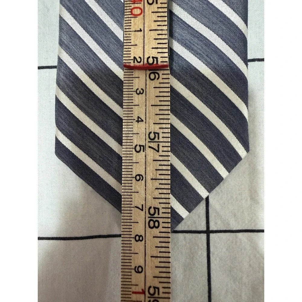TED BAKER London Archive Men's Silk Blend Neck Tie Gray White Striped USA Made